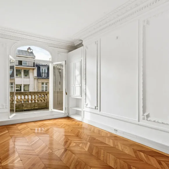 Espace indépendant 500 m² 72 postes Location bureau Rue La Boétie Paris 75008 - photo 1