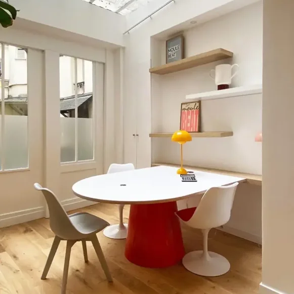 Espace indépendant 140 m² 18 postes Coworking Rue Saint-Louis en l'Île Paris 75004 - photo 2