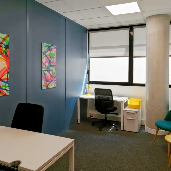 Bureau privé 15 m² 3 postes Location bureau Passage de la Râpe Orléans 45000 - photo 1