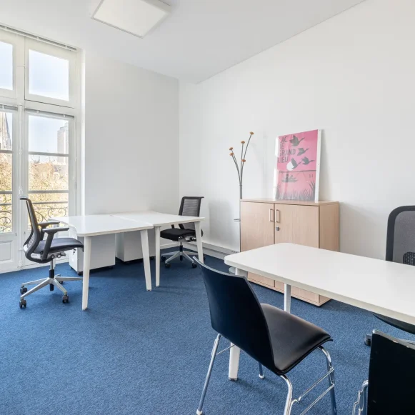 Bureau privé 10 m² 1 poste Coworking Rue du Guesclin Nantes 44000 - photo 10