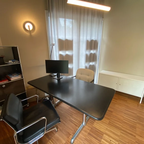 Bureau privé 6 m² 1 poste Coworking Avenue de Flandre Wasquehal 59290 - photo 2