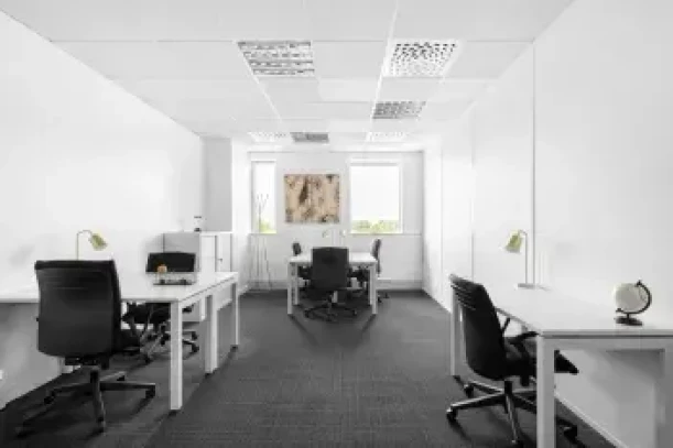 Bureau privé - 94573 - 8 postes - 4992€