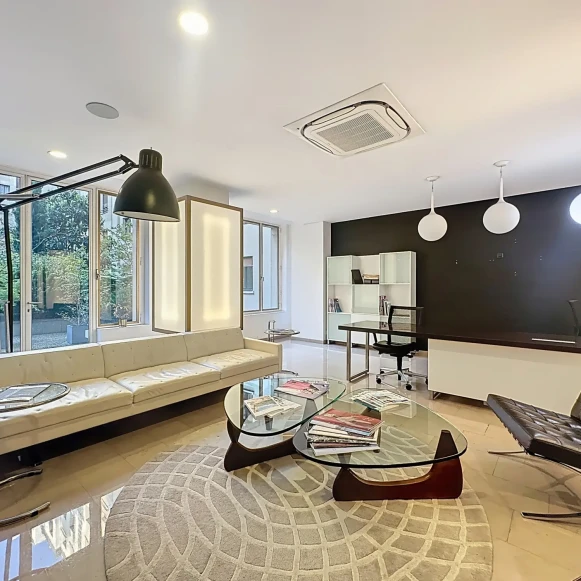 Bureau privé 43 m² 10 postes Coworking Avenue Ingres Paris 75016 - photo 5