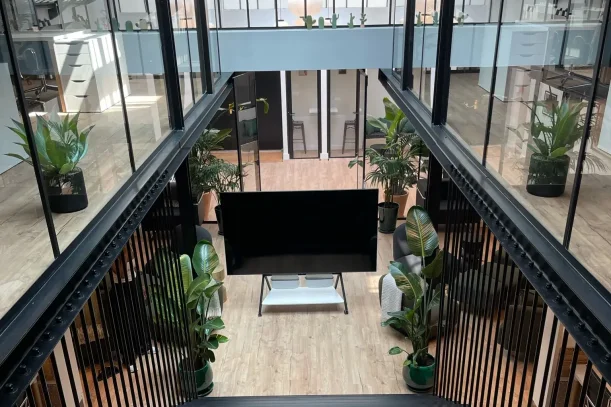 Bureau privé - 75012 - 70 postes - 42000€