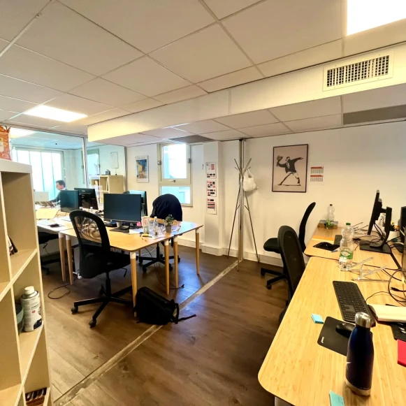 Bureau privé 35 m² 8 postes Coworking Rue Cardinet Paris 75017 - photo 7