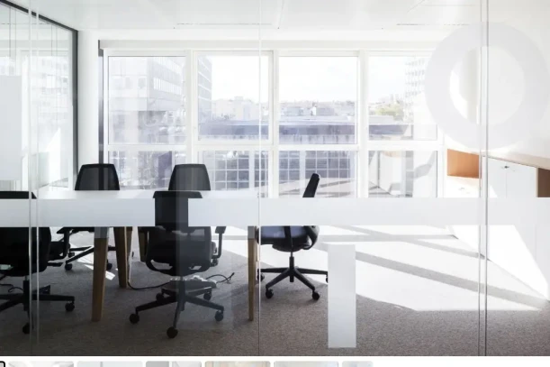 Bureau privé - 69003 - 8 postes - 3680€