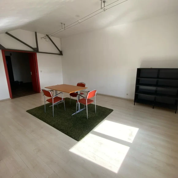 Bureau privé 30 m² 3 postes Coworking Avenue de Saint-Antoine Marseille 13015 - photo 8