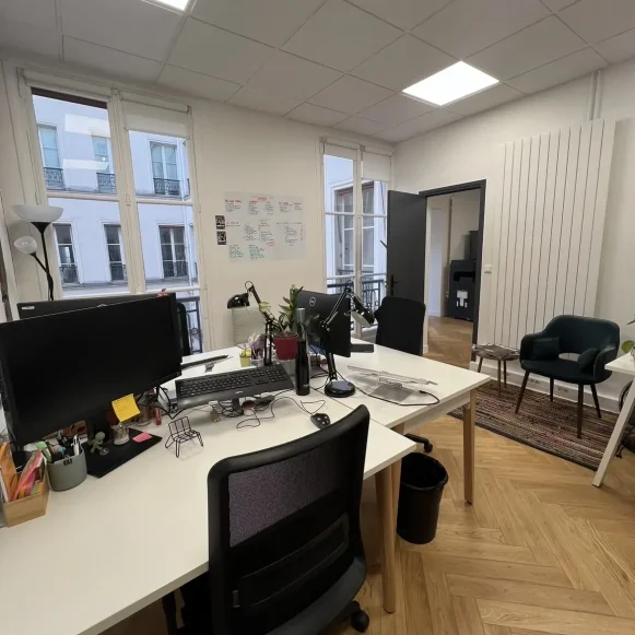 Espace indépendant 120 m² 37 postes Location bureau Rue Royale Paris 75008 - photo 4