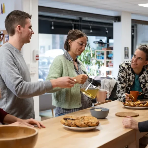 Bureau privé 70 m² 10 postes Coworking Rue Francis de Pressensé Villeurbanne 69100 - photo 9