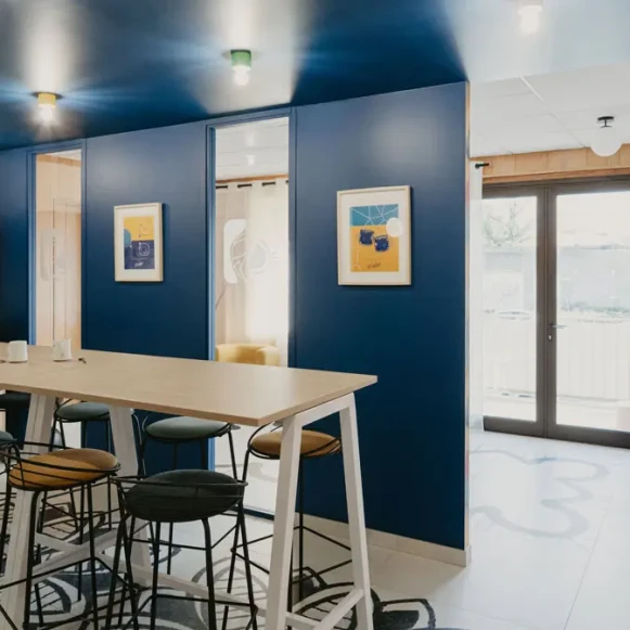 Bureau privé 13 m² 3 postes Location bureau Impasse Ampère La Roche-sur-Yon 85000 - photo 8