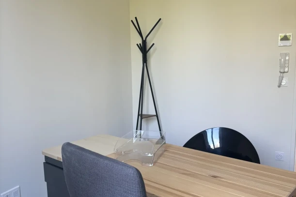 Bureau privé - 64100 - 1 poste - 550€