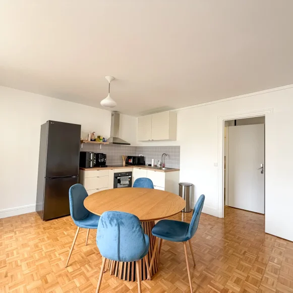 Espace indépendant 70 m² 4 postes Location bureau Rue Violet Paris 75015 - photo 3