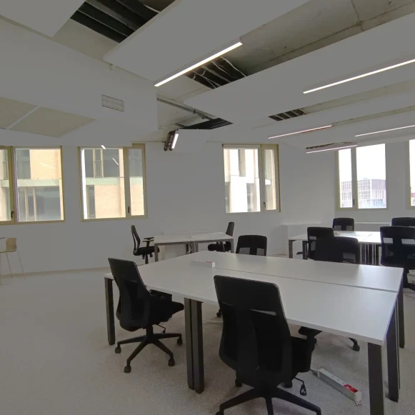 Bureau privé 56 m² 12 postes Location bureau Rue Philippe Jolly Bordeaux 33800 - photo 3