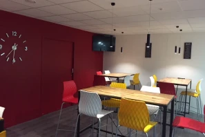 Bureau privé - 44800 - 6 postes - 900€