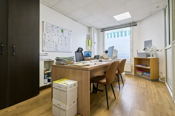 Bureau privé - 59000 - 5 postes - 700€