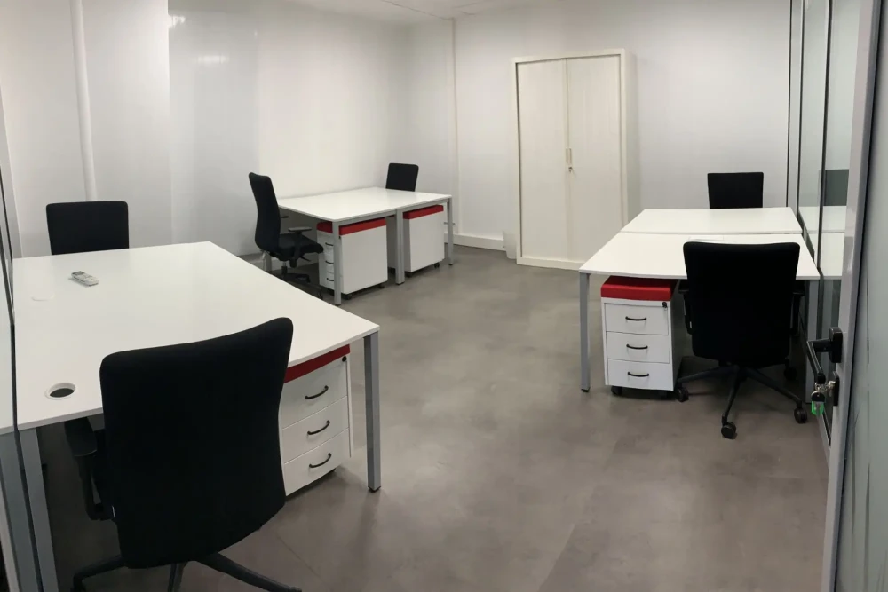 Bureau privé - 92100 - 6 postes - 1650€