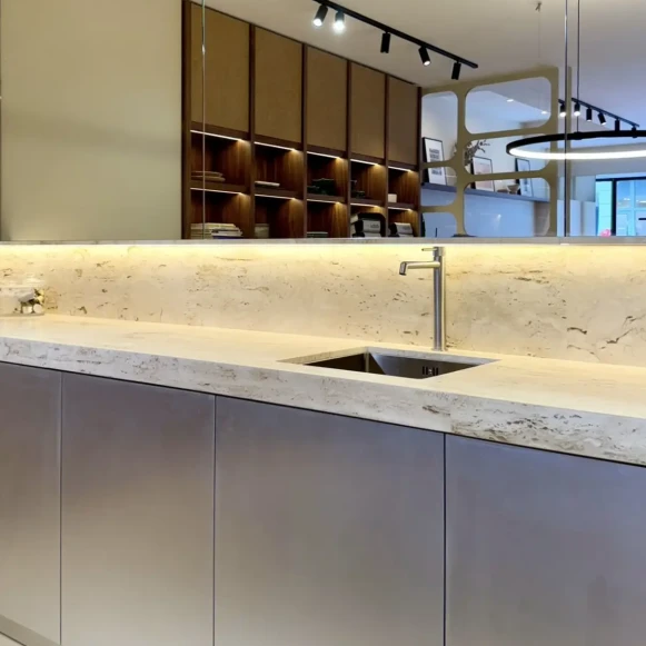 Bureau privé 25 m² 4 postes Location bureau Rue d'Aboukir Paris 75002 - photo 5