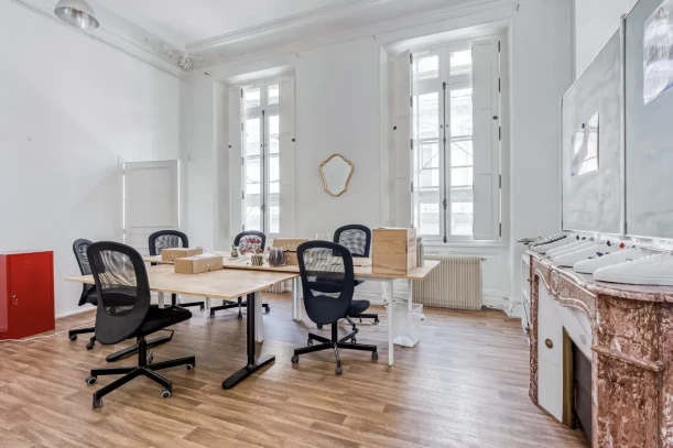 Bureau privé - 33000 - 8 postes - 2500€