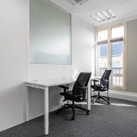Bureau privé 18 m² 5 postes Coworking Rue Taylor Paris 75010 - photo 6