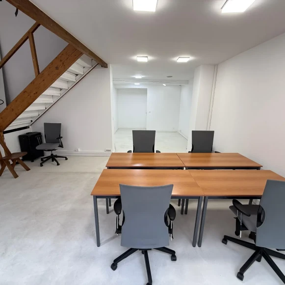 Bureau privé 55 m² 6 postes Location bureau Rue des Boulets Paris 75011 - photo 5