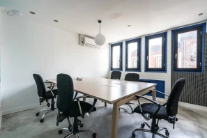 Open Space - 93500 - 50 postes - 598€