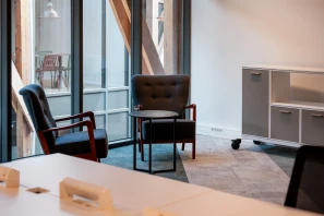 Bureau privé - 33000 - 12 postes - 3648.96€