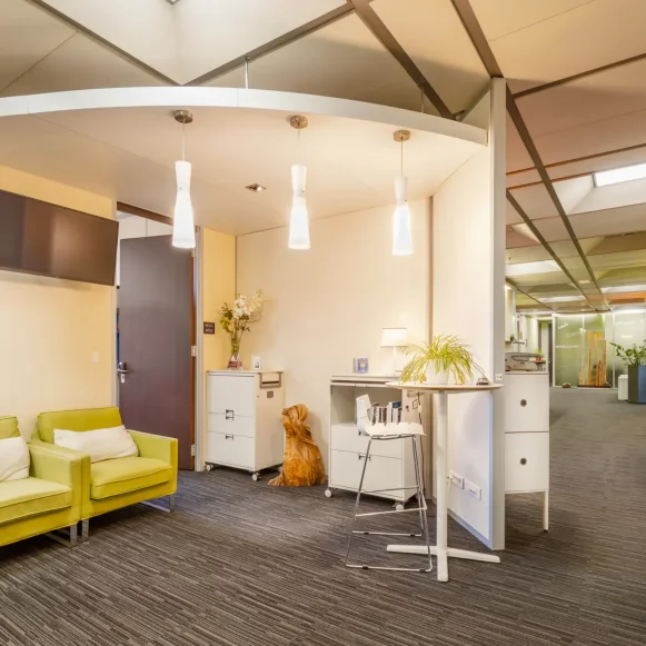 Bureau privé 10 m² 1 poste Coworking Impasse de La Ravoire Epagny Metz-Tessy 74370 - photo 6