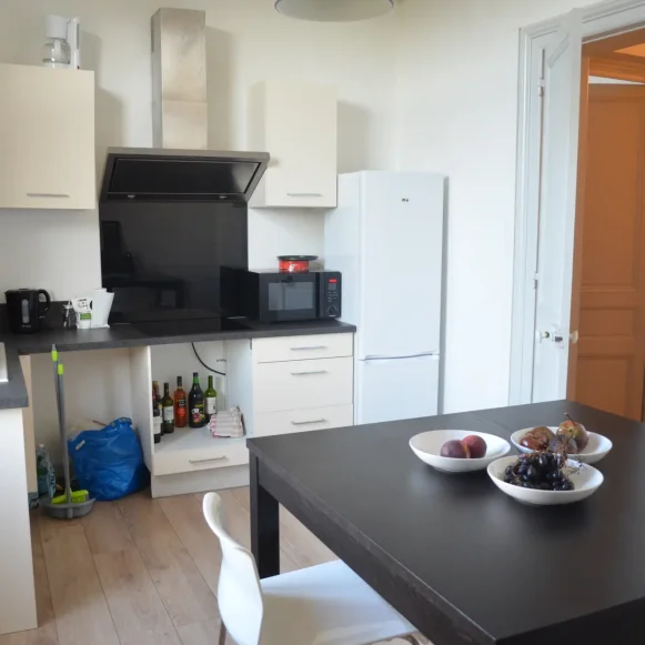 Bureau privé 20 m² 3 postes Coworking Cours de la Marne Bordeaux 33800 - photo 4