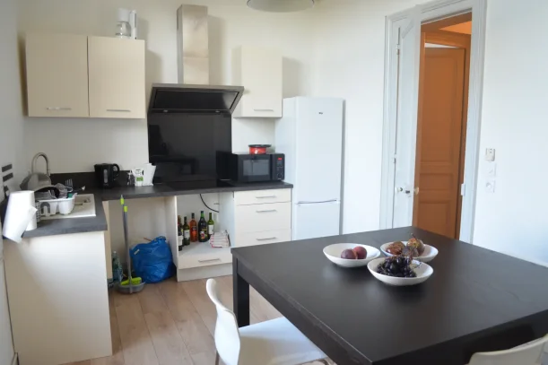 Bureau privé - 33800 - 4 postes - 1000€