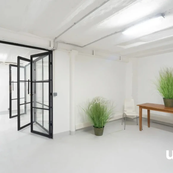 Open Space  6 postes Location bureau Rue Saint-Maur Paris 75010 - photo 8