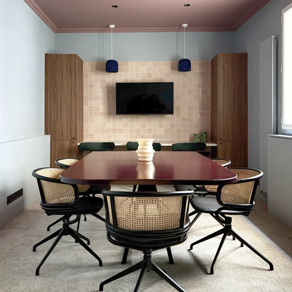 Espace indépendant 36 m² 13 postes Location bureau Rue Ernest Psichari Paris 75007 - photo 1