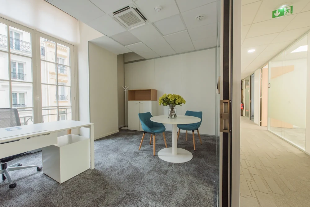 Bureau privé - 75008 - 1 poste - 1720€