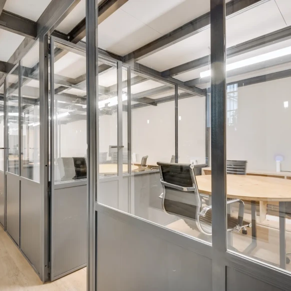 Espace indépendant 240 m² 35 postes Location bureau Rue du Vertbois Paris 75003 - photo 7