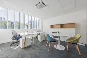 Bureau privé - 75015 - 3 postes - 2603€