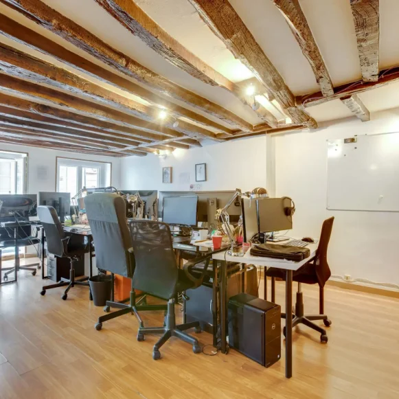 Espace indépendant 52 m² 12 postes Location bureau Rue Poissonnière Paris 75002 - photo 1