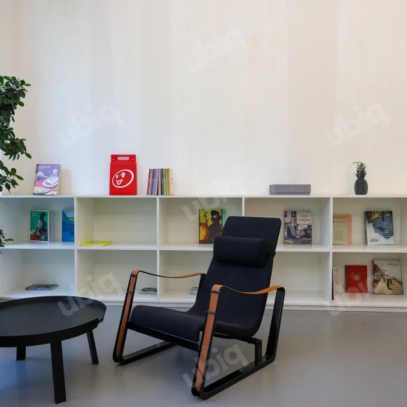 Bureau privé 14 m² 4 postes Coworking Rue du Louvre Paris 75001 - photo 4
