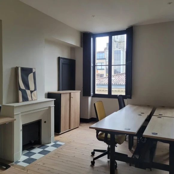 Bureau privé 29 m² 7 postes Coworking Rue Vital Carles Bordeaux 33000 - photo 4