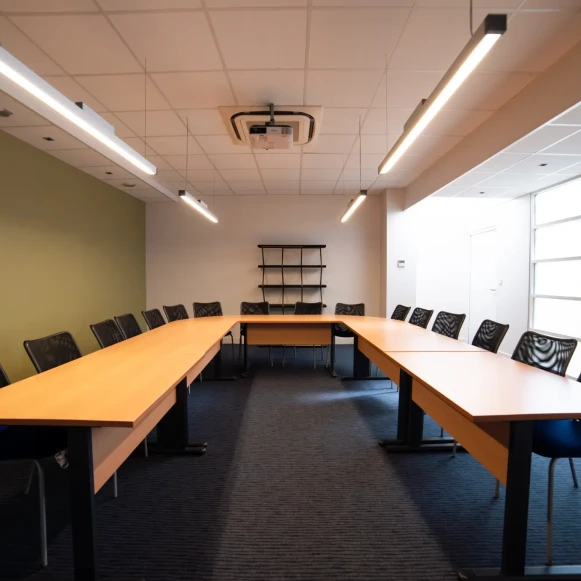 Bureau privé 20 m² 4 postes Location bureau Rue de Constantine Le Mans 72000 - photo 6