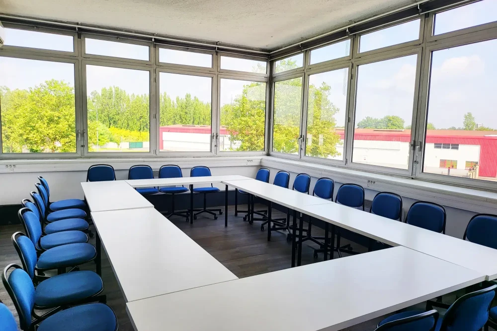 Bureau privé - 94370 - 1 poste - 600€
