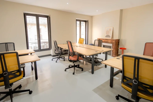 Bureau privé - 33000 - 8 postes - 3600€