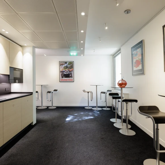 Bureau privé 18 m² 4 postes Coworking Rue Quentin-Bauchart Paris 75008 - photo 15