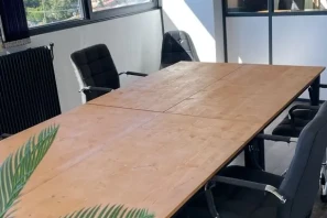 Bureau privé - 06270 - 1 poste - 500€