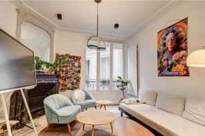 Allday Rue du Louvre