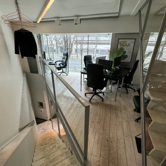 Espace indépendant 30 m² 5 postes Location bureau Boulevard Raspail Paris 75014 - photo 7