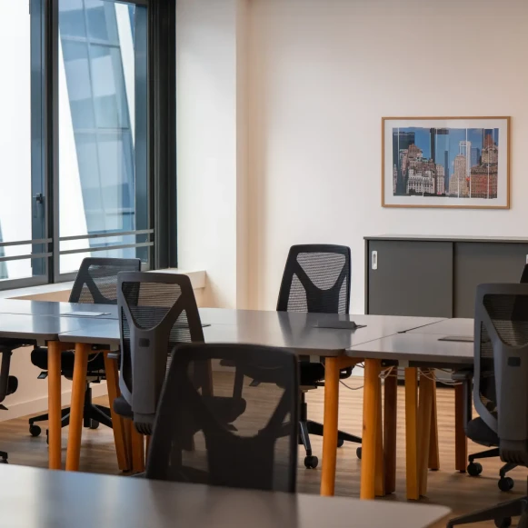 Bureau privé 12 m² 2 postes Coworking Promenade des Anglais Nice 06200 - photo 9
