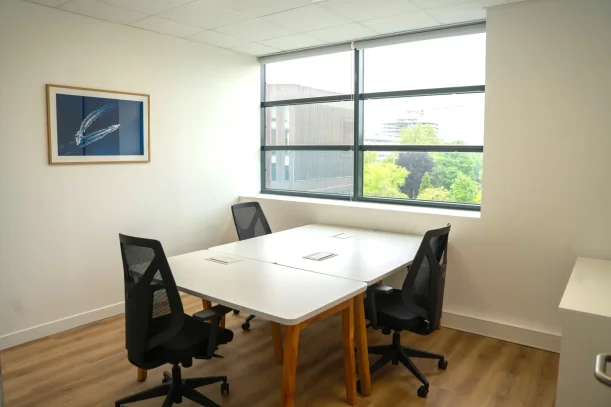 Bureau privé - 59800 - 3 postes - 1126€