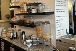 Bureau privé - 75004 - 5 postes - 2500€