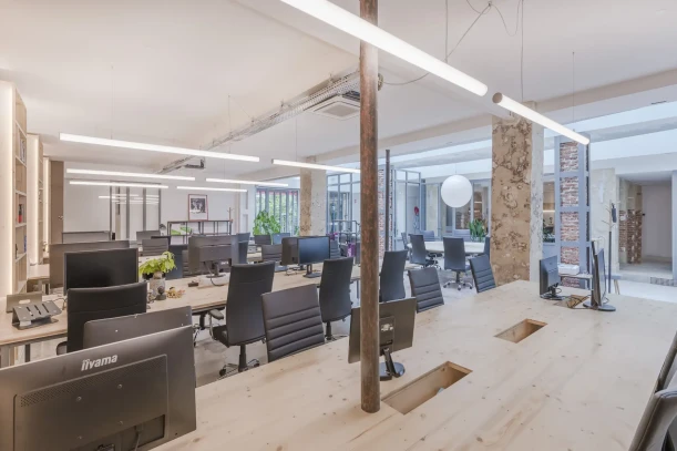 Espace indépendant - 75010 - 45 postes - 26000€