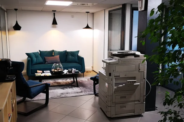 Bureau privé - 91170 - 2 postes - 489€