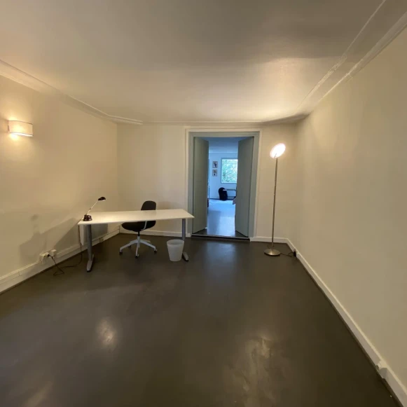 Bureau privé 17 m² 3 postes Location bureau Rue de Châteaudun Paris 75009 - photo 6